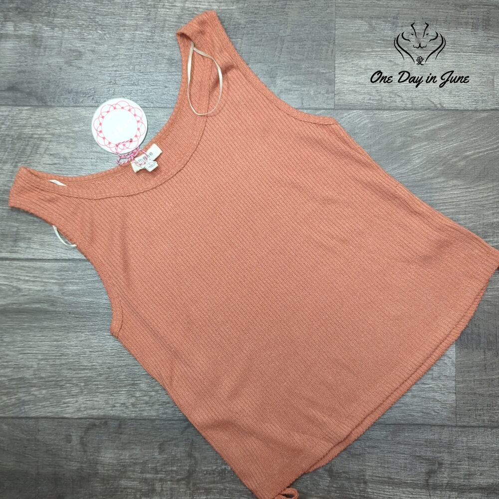 Umgee Ribbed Knit Tank Top Coral Orange Scoop Neck NWT Size L